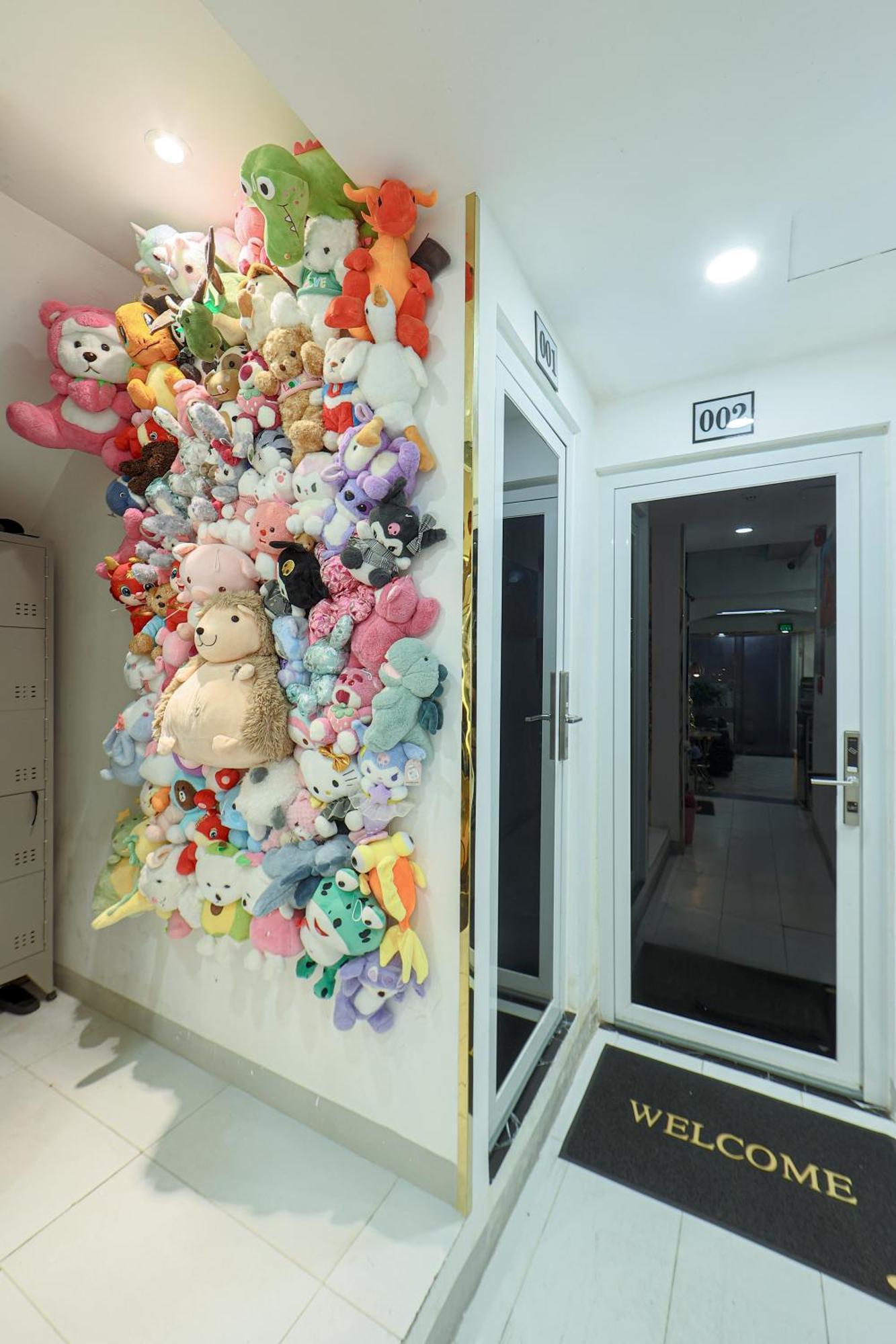 Le Vu Hotel Ho Chi Minh City Exterior photo